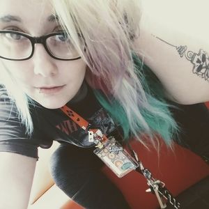 Meet your Posher, Cortney